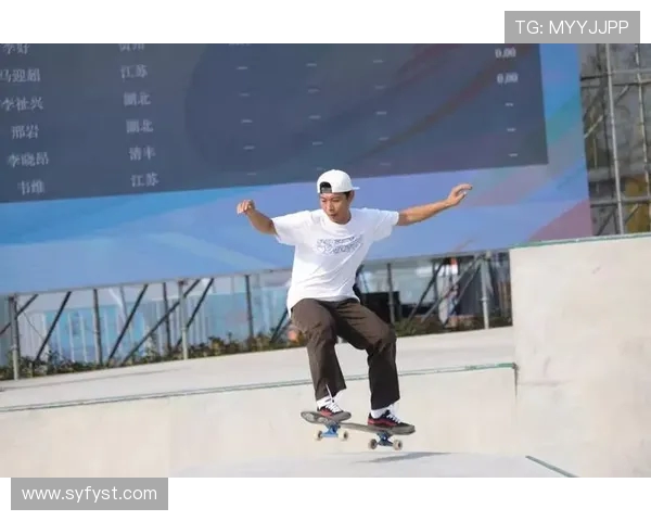 广州极限运动队在世界滑板锦标赛中以51分领先积分榜,展现强劲实力 广州极限运动队在世界滑板锦标赛中以51分领先积分榜,展现强劲实力