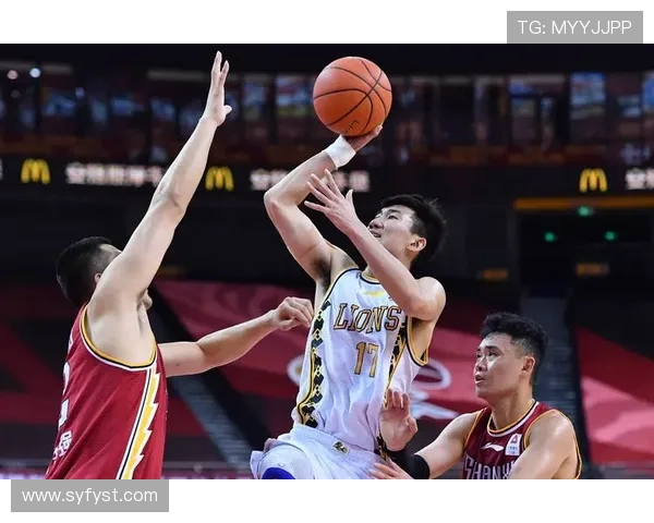 广东对阵广厦篮球赛精彩直播全程回顾与赛后分析 广东对阵广厦篮球赛精彩直播全程回顾与赛后分析