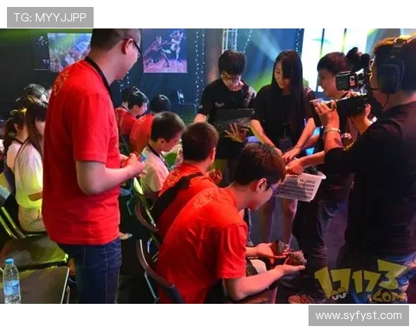 V5战队以88分稳居精英赛积分榜首位竞争愈加激烈